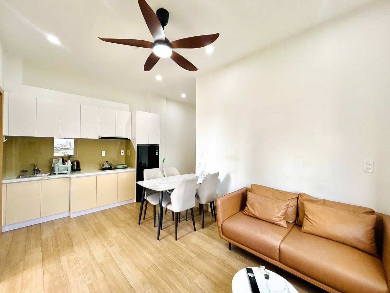 2 bedroom apartment for rent · 12 000 000 VND
