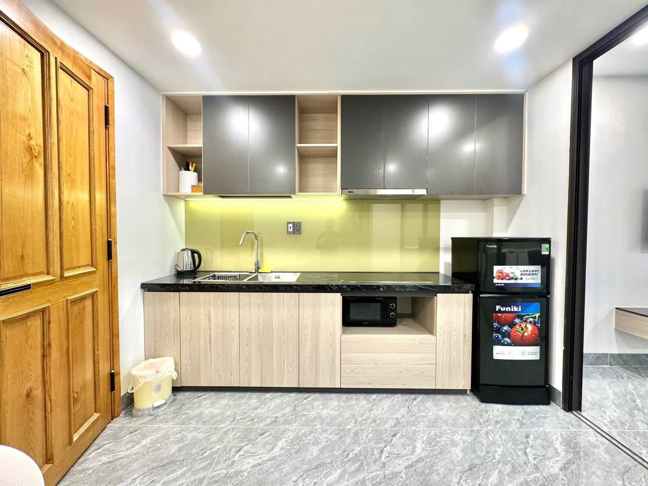 1 bedroom new apartment near the beach · 17 000 000 VND