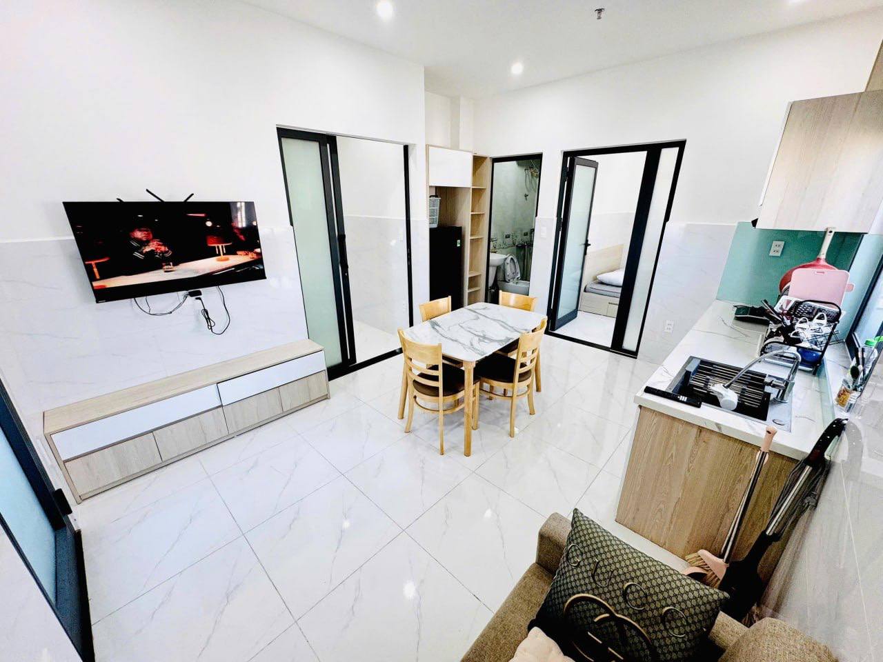 2 BEDROOMS APARTMENT IN KHUE MY - NEAR MY AN · 13 500 000 VND