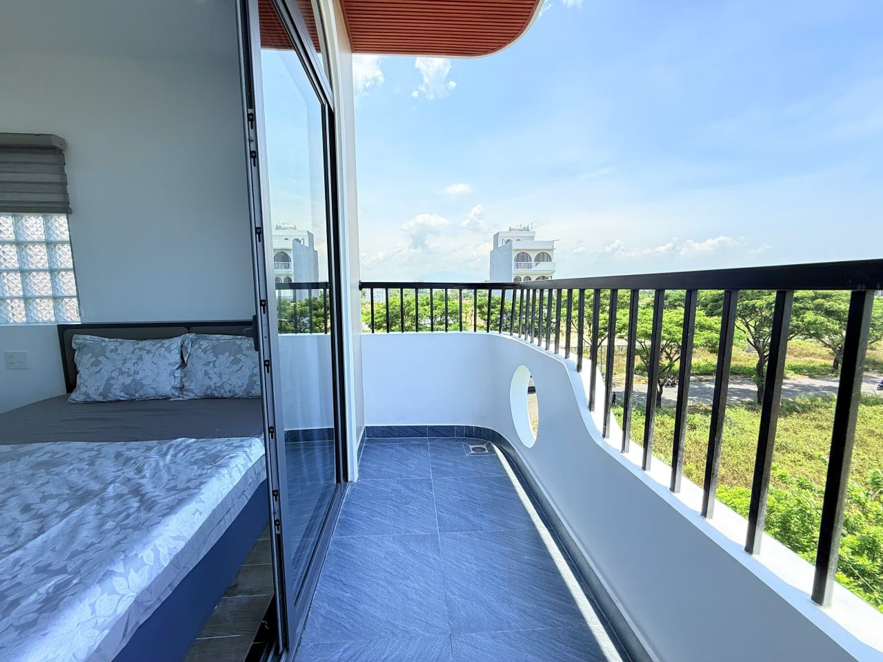 APARTMENT FOR RENT - NEAR FPT COMPLEX · 7 000 000 VND