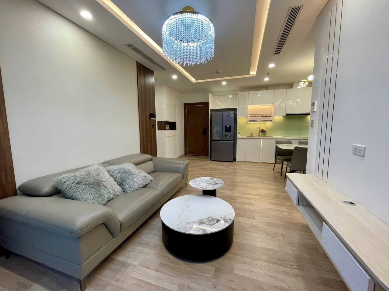 Угловая квартира в аренду в CT1 RiverSide Luxury · 17 000 000 VND